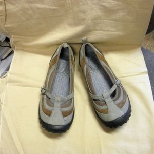 pr tan/grey blue leather "Privo" slip on shoes size 8.5M shoes